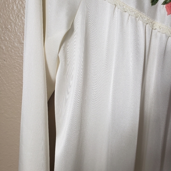 Vintage Lorraine Embroidered Satin Buttonfront Gown Robe-Size S - Picture 4 of 11